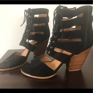 Nine West lace up sandal bootie